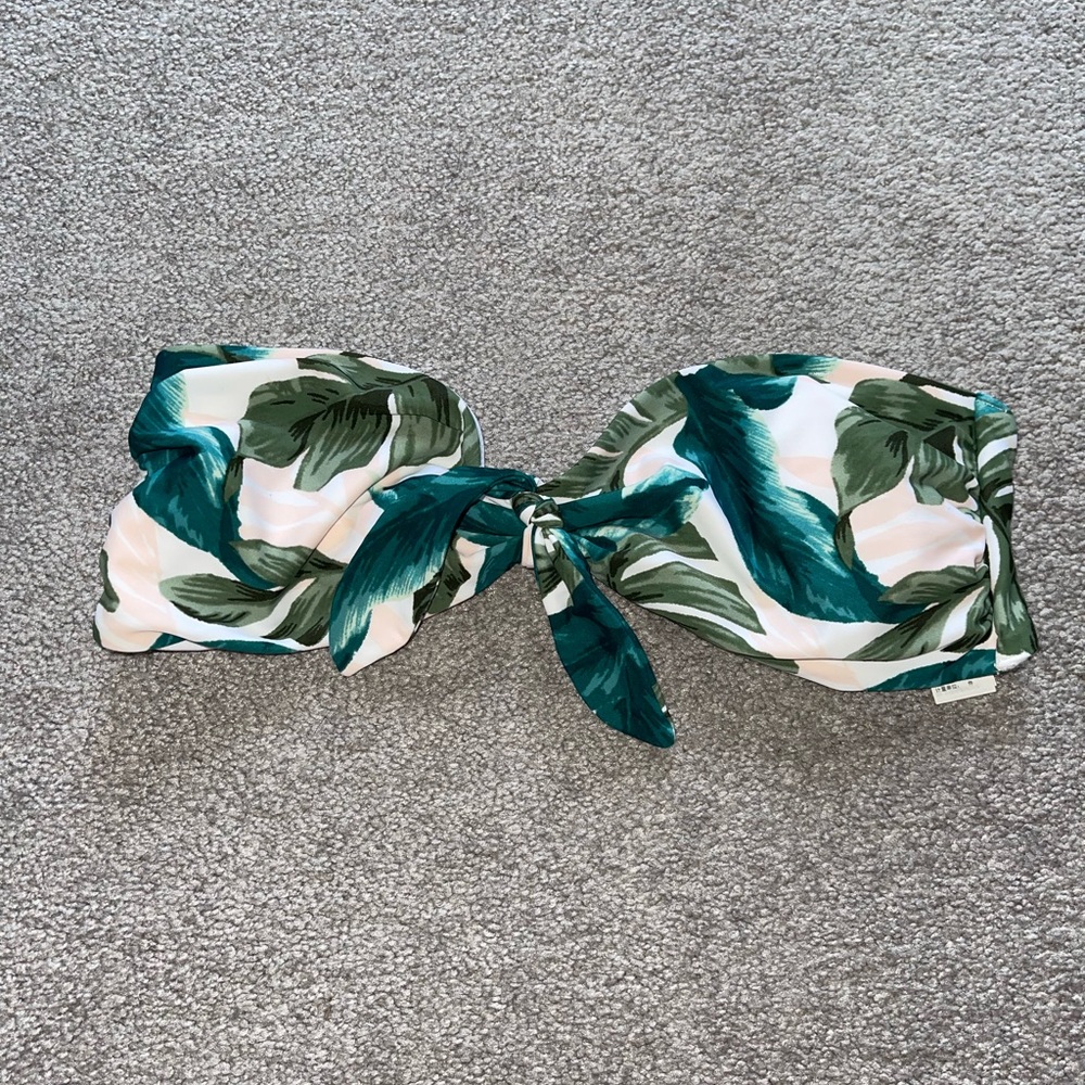 Hollister Patterned Bandeau Top